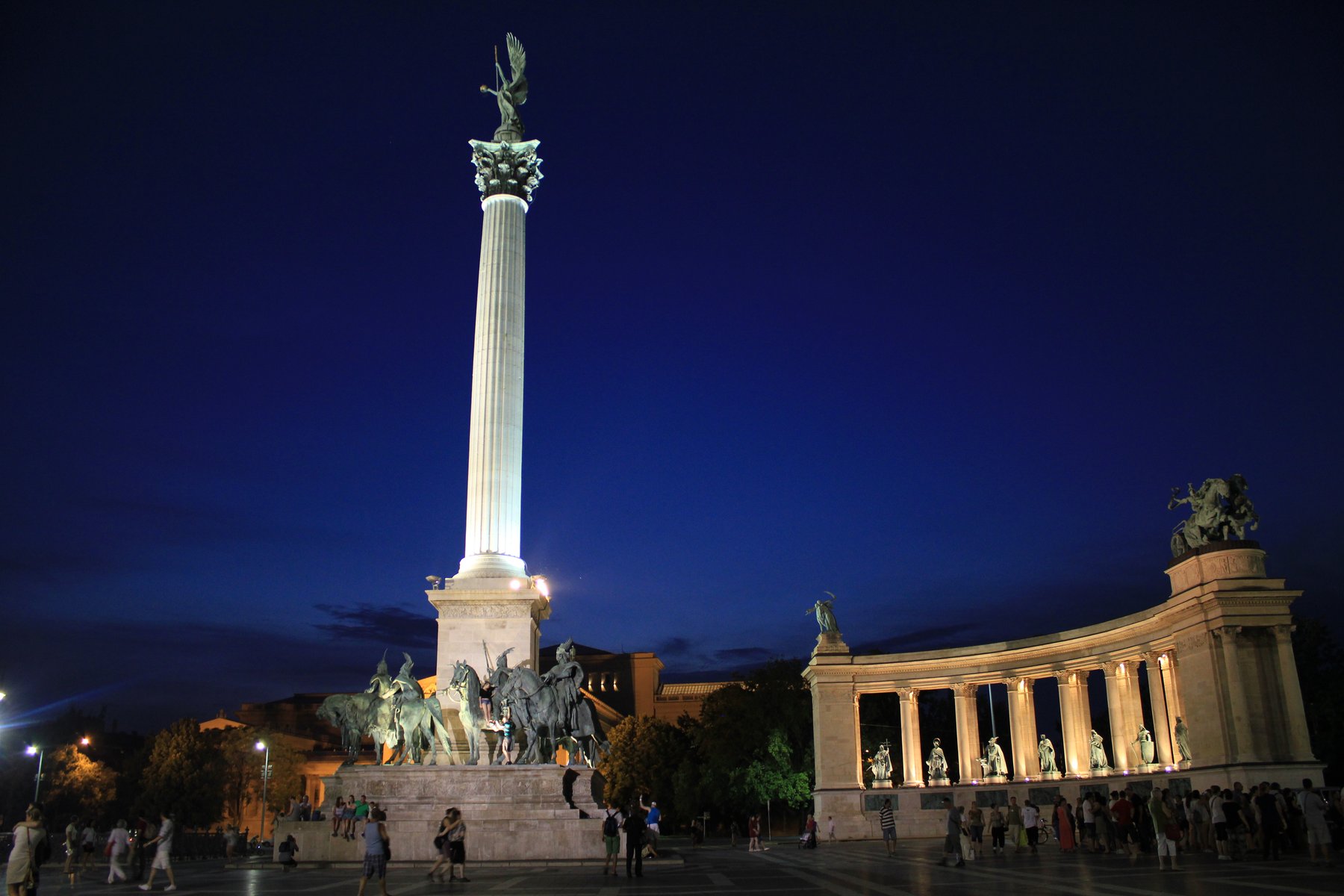 Budapest Heroes' Square column at blue hour