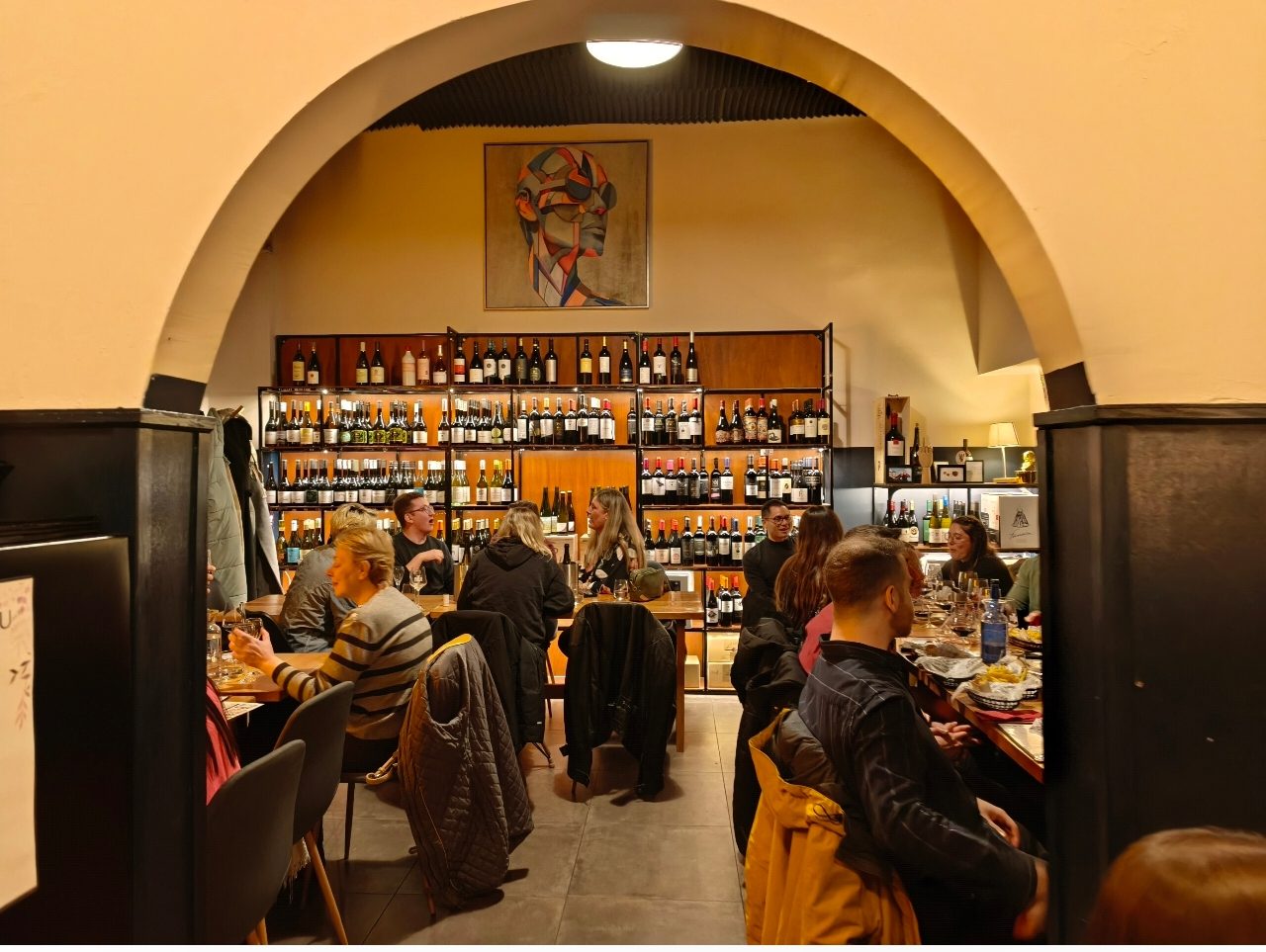 Wine bar venue, Bortodoor City